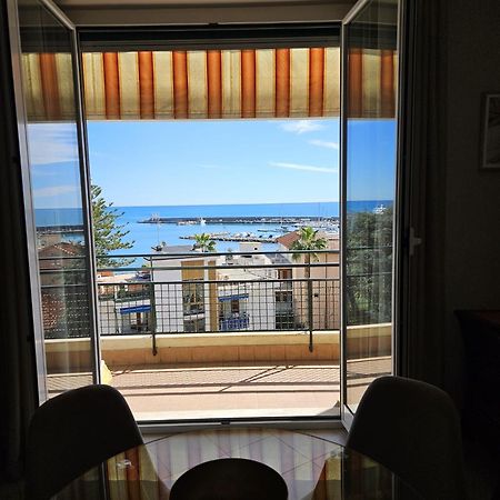 La Baia Nel Porto Apartment Sanremo Exterior photo